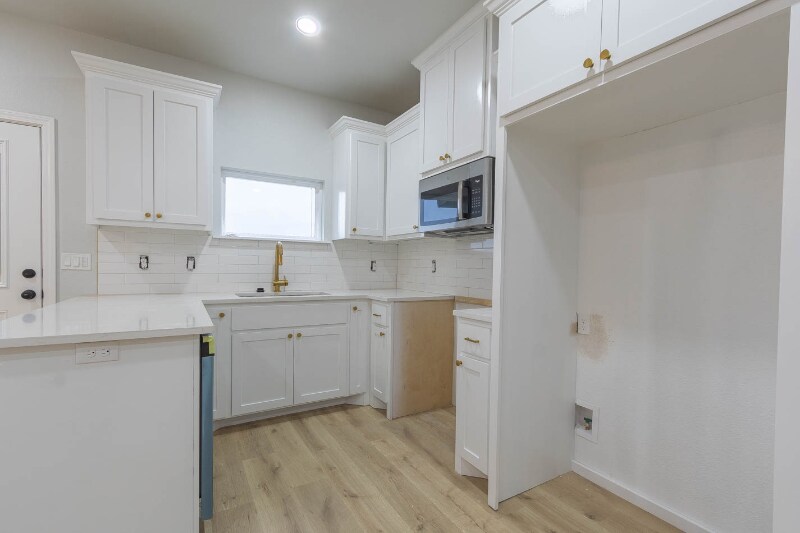 Building Photo - 10050 Ajuga Ln