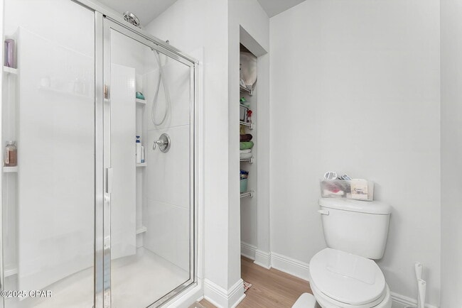 Building Photo - 7470 Shadow Lake Dr