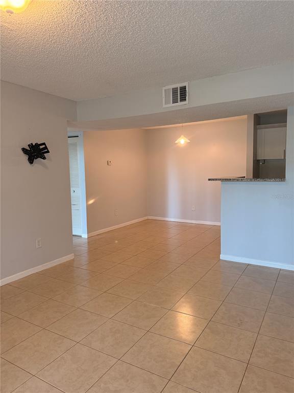 Building Photo - 455 Alt 19