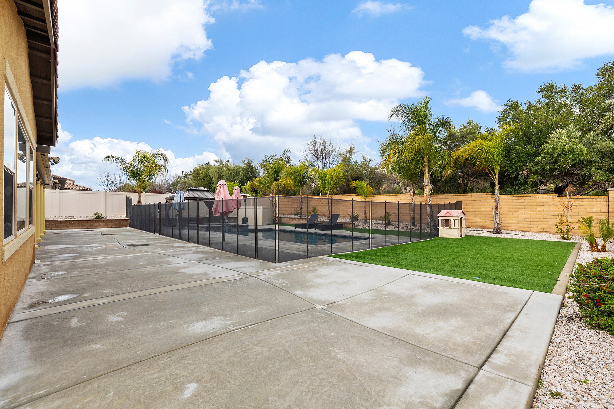 Building Photo - 35676 Small Pine Ct