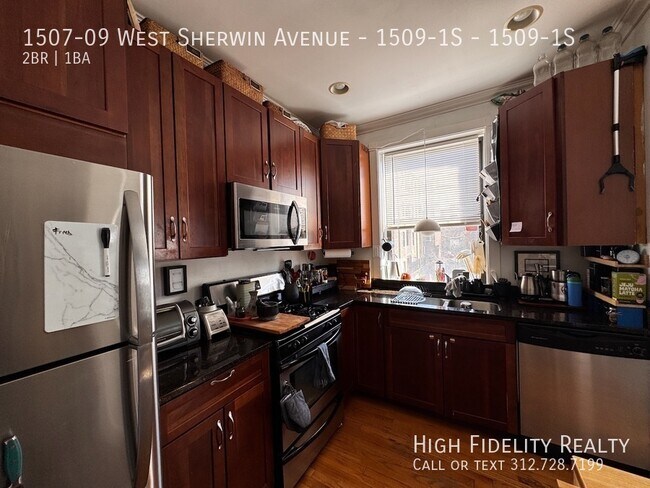 Building Photo - 1507-09 West Sherwin Avenue - 1509-1S-1509-1S