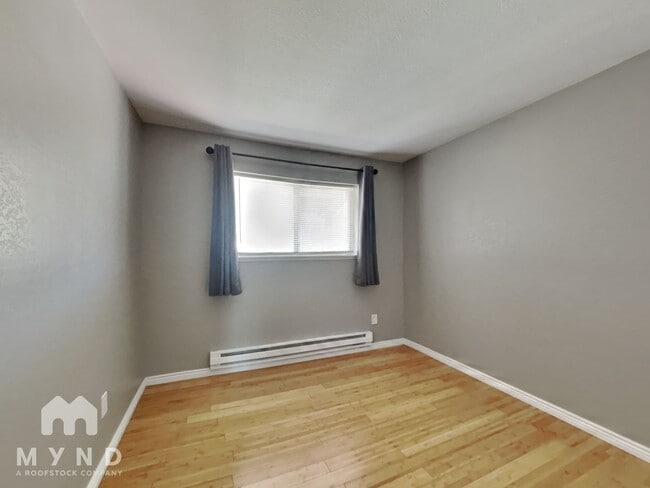 Building Photo - 7885 Barbara Ann Dr
