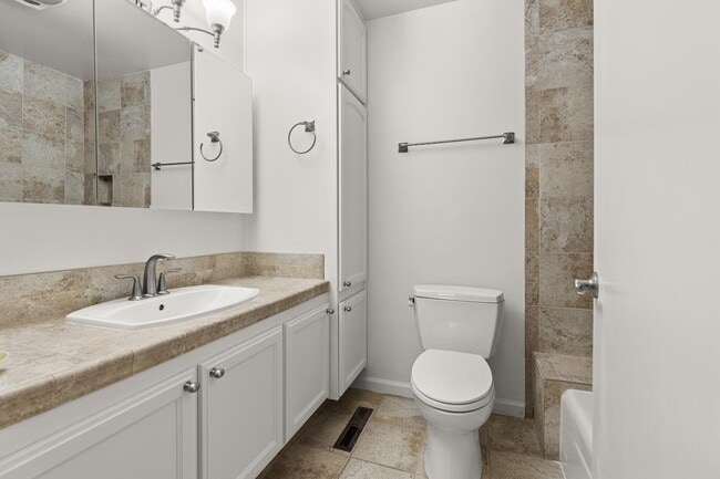 Building Photo - 5148 Cribari Pl