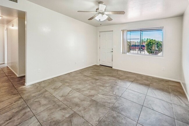 Building Photo - Spacious 3 Bed, 2 Bath Home Near UofA - Perfect Tucson Living!