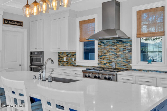 Building Photo - 300 Salem Ave