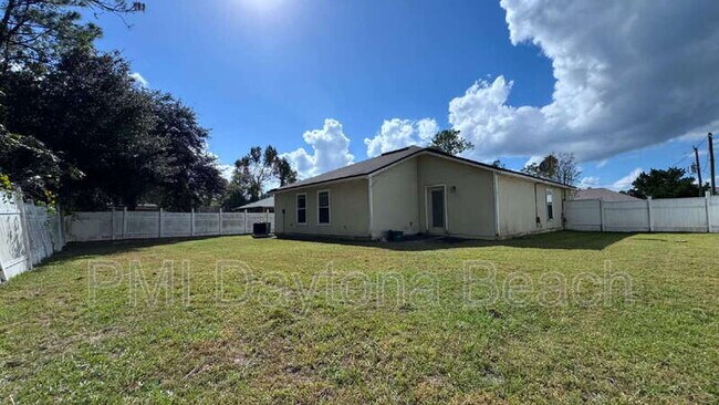 Building Photo - 112 Karas Trail