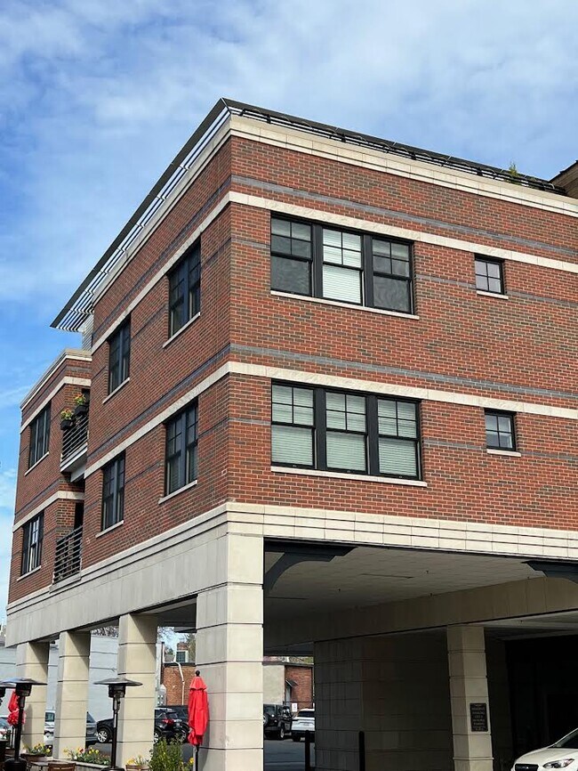 Building Photo - 50 Dedham Ave