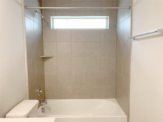 Building Photo - 14218 Singing Oaks Trl