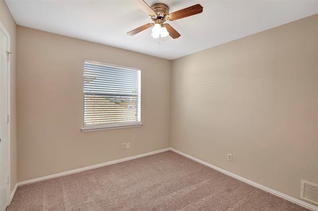 Building Photo - 7650 Kings Ridge Rd