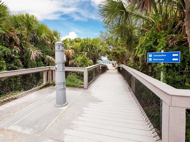 Building Photo - 109 Shore Rd