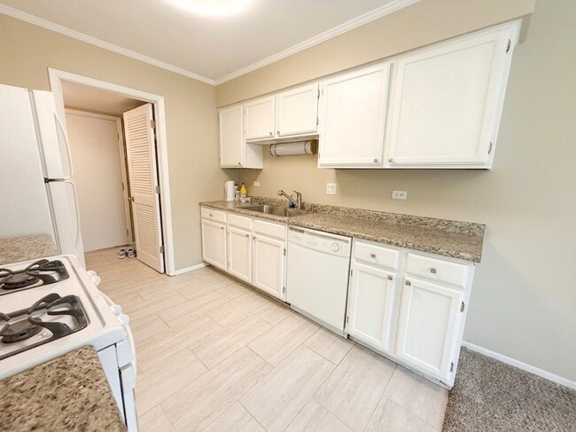 Building Photo - 1344 Barclay Ln