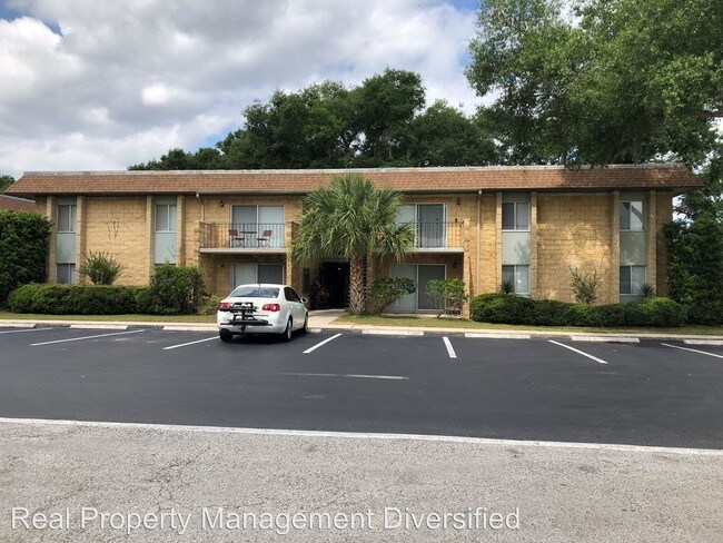 Building Photo - 1310 NE 33rd Ave