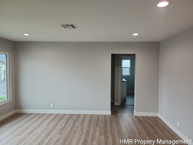 Building Photo - Charming Updated Home with Modern Upgrades