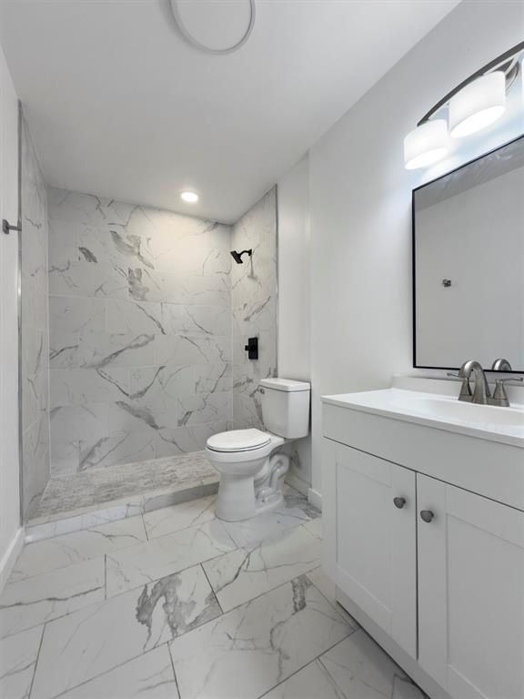 Building Photo - 1216 Jones St