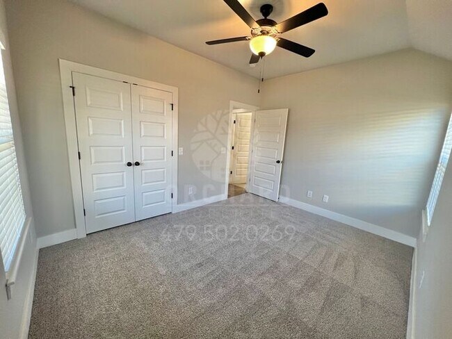 Building Photo - Single-Family Home- Desirable Clearwood Plan - 10 Month Lease Only