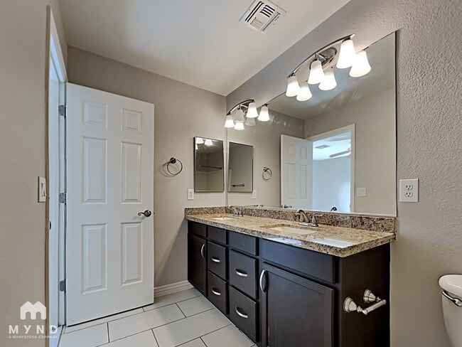 Building Photo - 13668 E Diablo Creek Dr