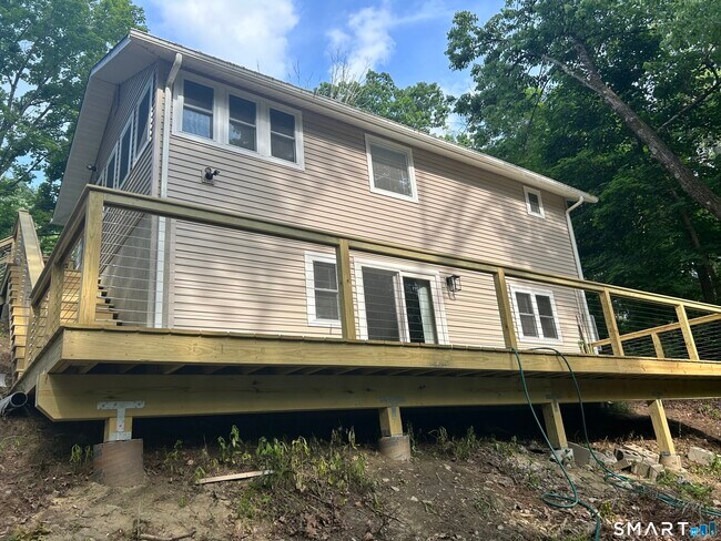 Building Photo - 59 Silver Lake Shore Rd