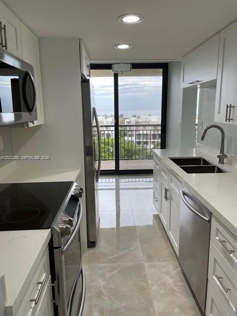 Building Photo - 3031 N Ocean Blvd