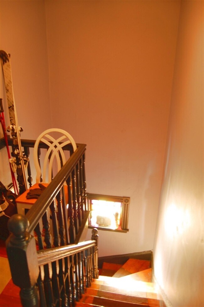 Building Photo - 55 Victoria St