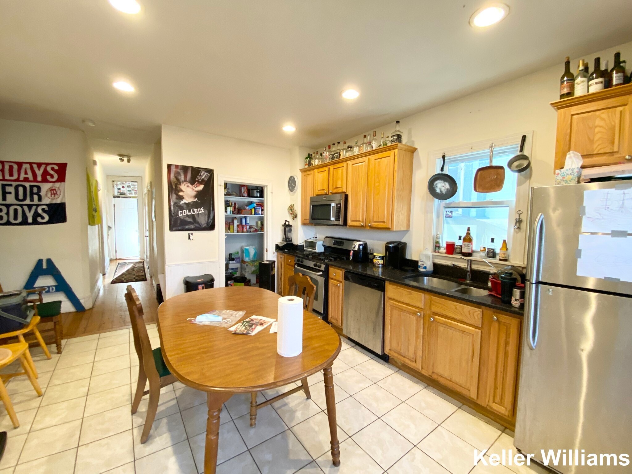 Building Photo - 61 Hillside St