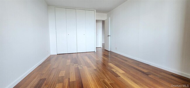 Building Photo - 118-17 Union Tpke Un