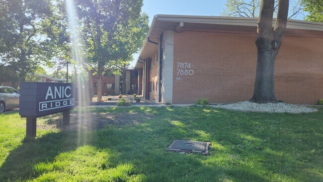 Building Photo - 7876 Big Bend Blvd