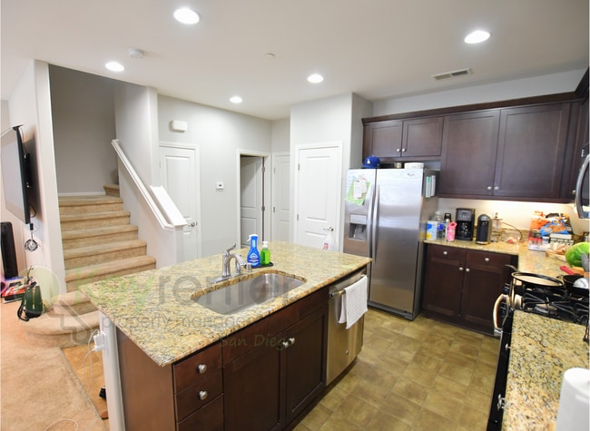 Building Photo - Chula Vista, Seaview Terrace Community | C...