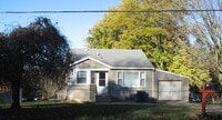Building Photo - 918 Bellevue Blvd N