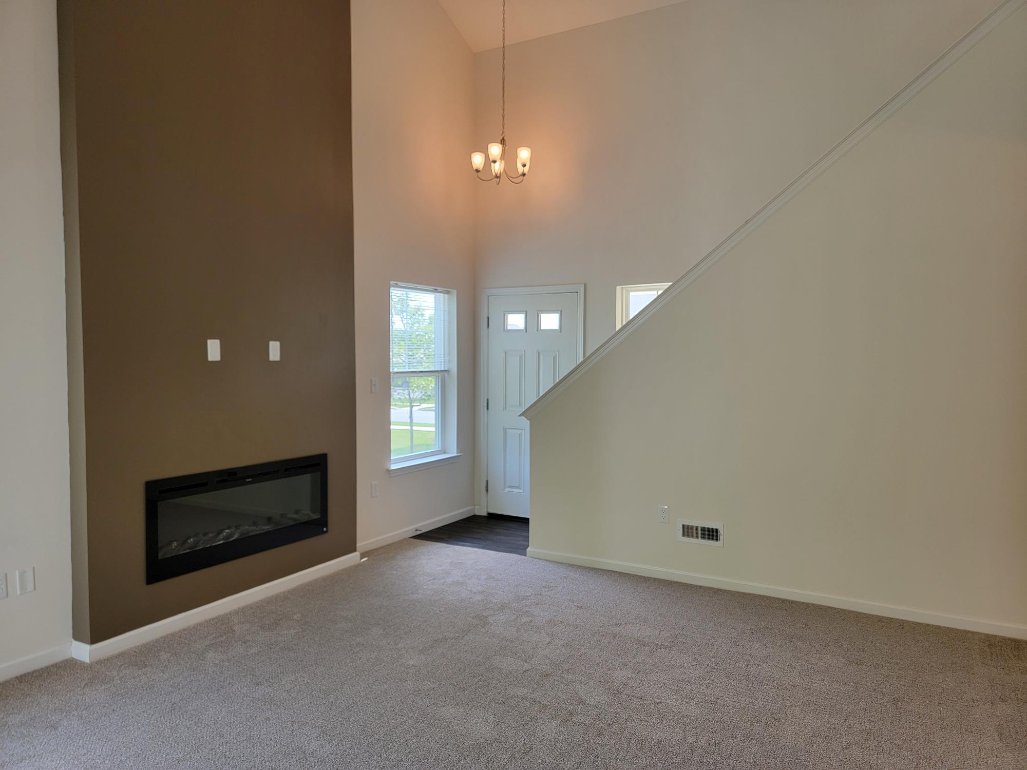 Building Photo - 30 Rollins Ln