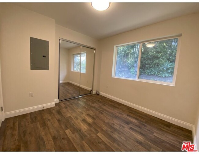 Building Photo - 4567 Yellowstone St