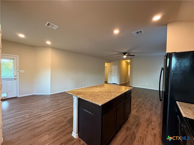 Building Photo - 2934 Field Ridge