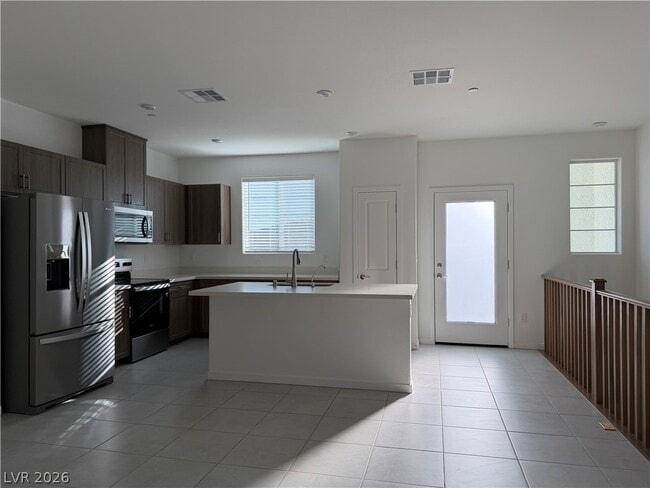 Building Photo - 5752 CRENELLATED St