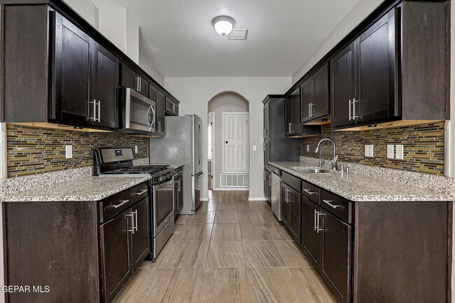 Building Photo - 14952 Brandon Wolfram Ct