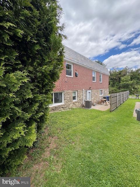 Building Photo - 587 Wanamaker Rd