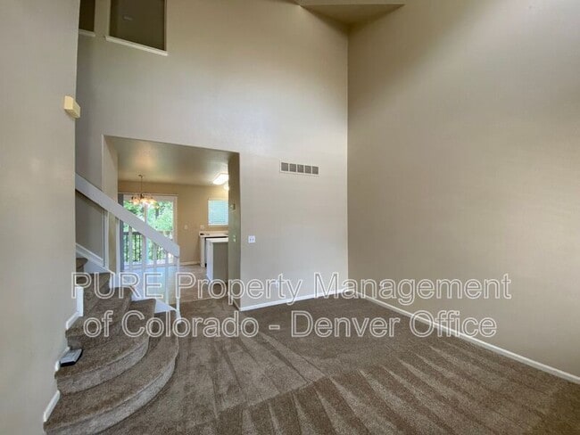 Building Photo - 2573 Cove Creek Ct