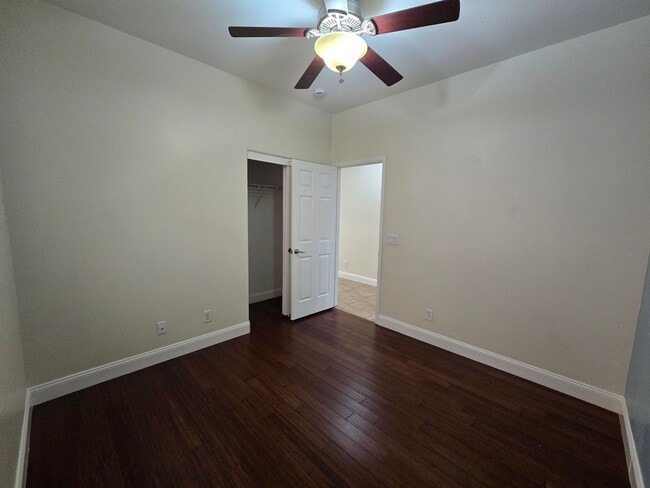 Building Photo - A Beautiful Single Story Townhouse! 3 Bed,...