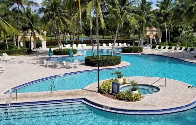 Building Photo - 4860 SW 161st Ln