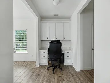 Building Photo - 691 Snow Owl Dr