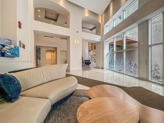 Building Photo - 3330 NE 190th St