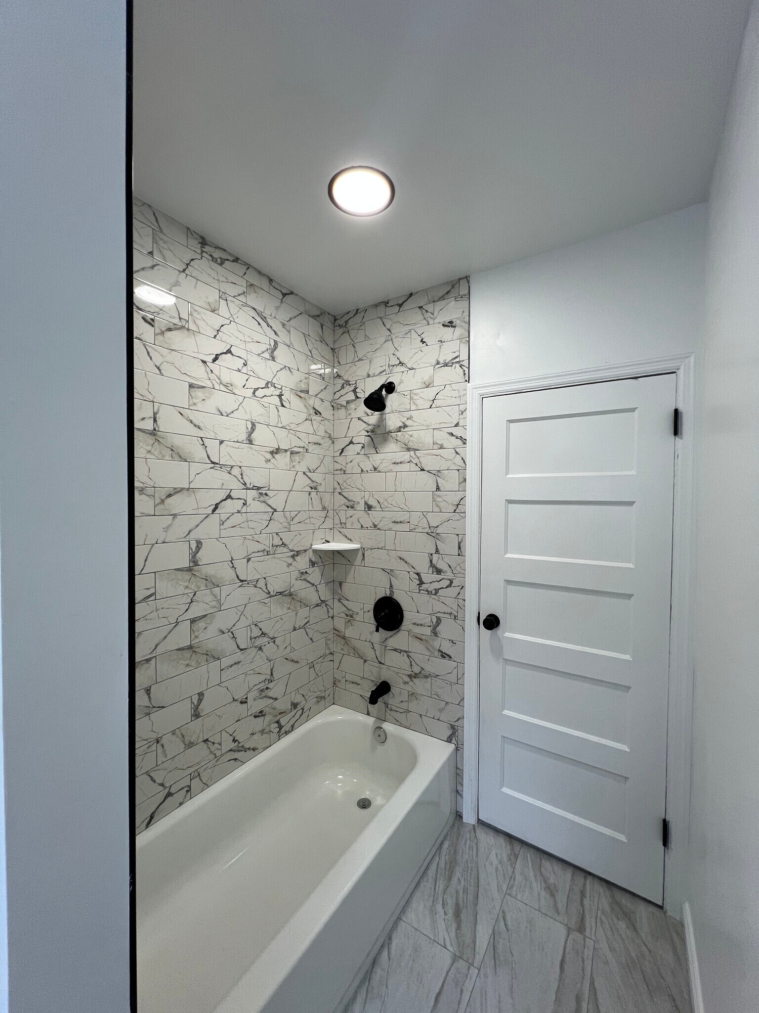 Building Photo - 919 Elsinore Pl