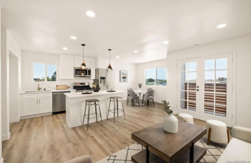 Building Photo - 3781 Ashford St