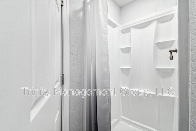 Building Photo - 10033 Brunswick Ln