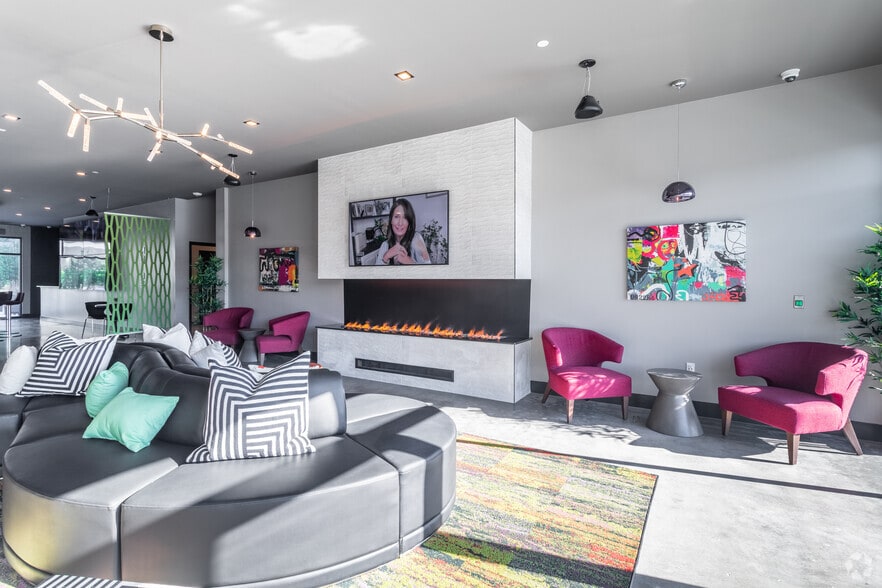 Mingle Resident Lounge - Wyncrest