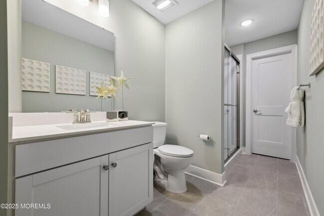 Building Photo - 4061 Heron Dr