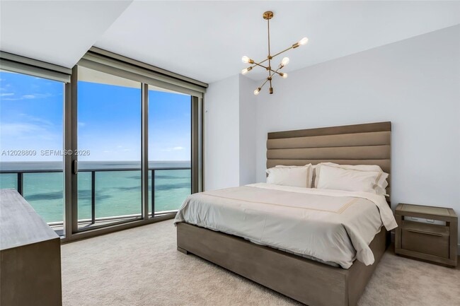 Building Photo - 15701 Collins Ave