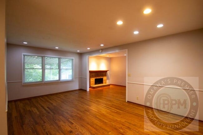 Building Photo - 12175 Pedersen Dr