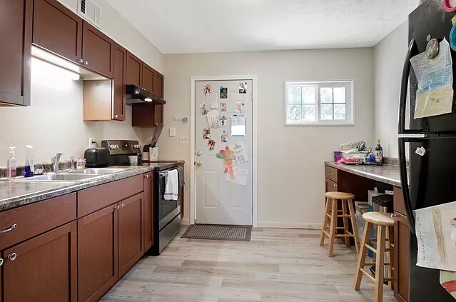 Building Photo - 305 E Phoenix Ave