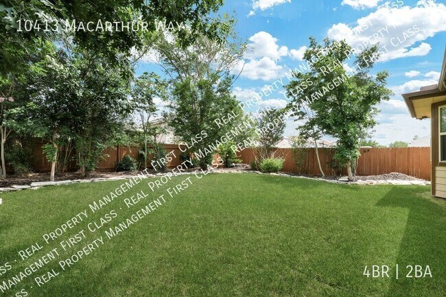 Building Photo - 10413 Macarthur Way