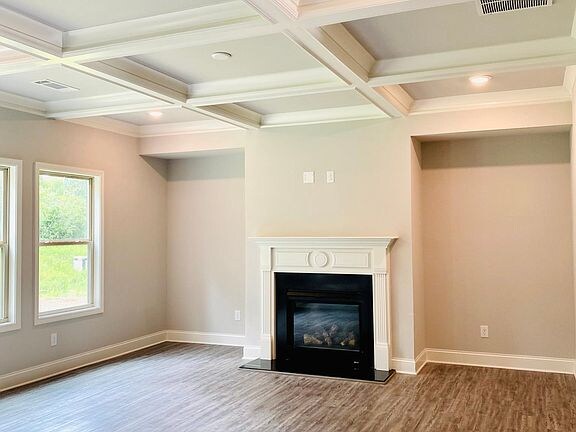 Building Photo - 1727 Holman Forest Dr NE