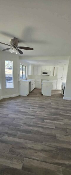 Building Photo - 18604 Newman Ave